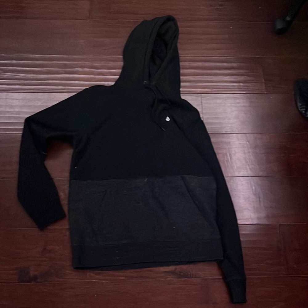 VOLCOM sweatshirt